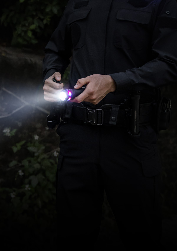 P84升级版全视野警示勤务手电 P84升级版全视野警示勤务手电